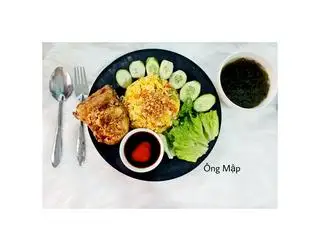 cơm chiên má đùi + canh + sữa đậu nành 1 lít - 76.000 ₫ tại Cơm Gà Xối Mỡ, Bánh Mì Chảo & Bò Né - Ông Mập