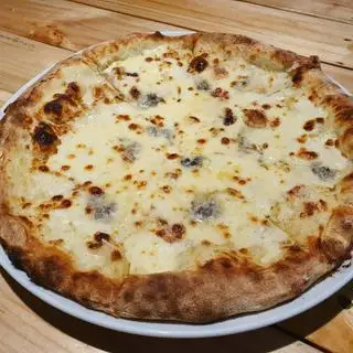 4 Formaggi pizza - size 30cm - v - 265.000 ₫ tại Red&Round Pizza and More - Đường Nội Khu Hưng Gia 2