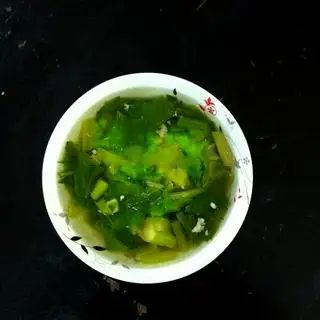 Canh cải ngọt thịt bằm - 8.000 ₫ tại Cơm Tấm Minh Long - Nguyễn Thị Thập