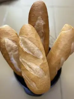 Bánh Mì - 1 ổ - 7.000 ₫ tại Phá Lấu Bò Cô Kim