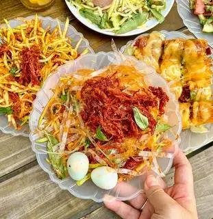 Hình ảnh Bánh tráng trộn thường cực ngon