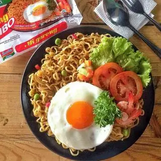 Hình ảnh 2 Mì trộn Indomie trứng