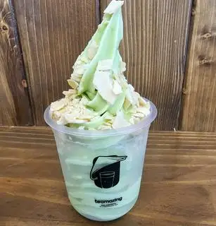 Hình ảnh Kem matcha vụn ốc quế