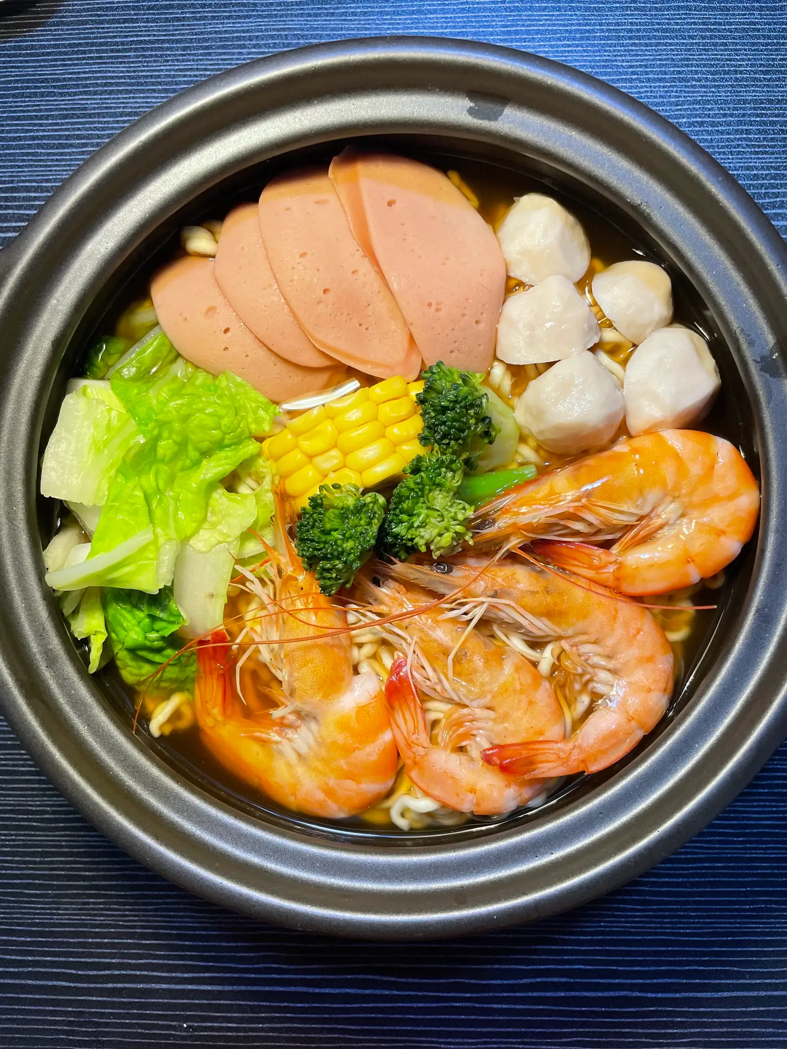 Mì cay tôm tươi ( như hình ) - 75.000 ₫ tại Mì Cay & Ăn Vặt Nhà Bơ - Duy Tân