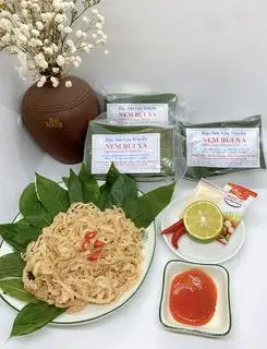 Hình ảnh Combo 5 nắm nem bùi Bắc Ninh - kèm lá sung, lá đinh lăng cực ngon