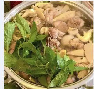 Hình ảnh Lẩu gà lá é - 1 con