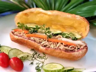 Combo bánh mỳ - sâm - 39.000 ₫ tại Xôi Gà - Bánh Mì Gà Lắc Kê - Đường Số 4