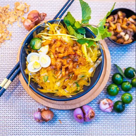 Bánh tráng trộn Ny & Nu - 60.000 ₫ tại Ny & Nu - Bánh Tráng Trộn - Phan Đăng Lưu