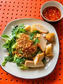 bánh ướt chả  - 42.000 ₫ tại Sun & Moon - Trà Sữa & Ăn Vặt - Ngô Gia Tự