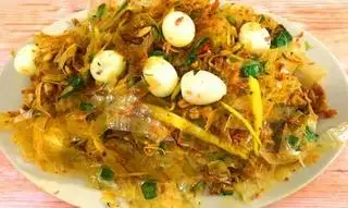Bánh tráng trộn + 1 trà chanh - 56.000 ₫ tại Bánh Tráng - Tré Trộn - Nguyễn Gia Trí