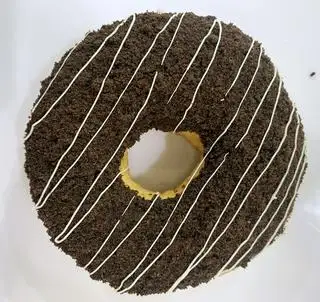 Donut scl đen - vụn cookie choco - 20.000 ₫ tại Donut Ichigo Ichie - Nguyễn Thiện Thuật