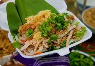 Xôi mặn  - 35.000 ₫ tại Bánh Mì Hà Nội Tuấn Béo - Trần Quang Diệu