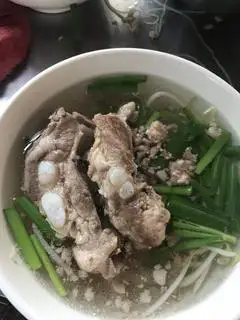 Mì sườn - 58.000 ₫ tại Hủ Tiếu Mì Hoàng Linh - Chung Cư Trần Kế Xương