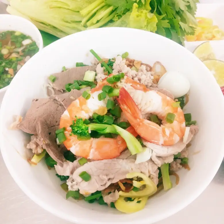 Hủ tiếu mì khô  - 65.000 ₫ tại Hủ Tiếu Nam Vang Tân Thành Đạt - Nguyễn Tri Phương
