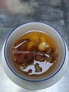 Chè bạch quả - nhãn nhục - củ sen - 35.000 ₫ tại Chè Cột Điện - Cách Mạng Tháng 8