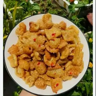 bánh tráng trộn da heo - tỏi phi  - 32.000 ₫ tại Ăn Vặt Ánh Hồng - Trái Cây Tươi & Tré Trộn - Lâm Văn Bền