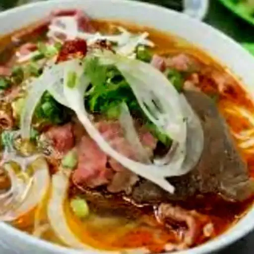 Bún bò thịt - gân - chả - 60.000 ₫ tại Thanh Tuyền - Bún Bò & Bò Kho - Võ Văn Ngân