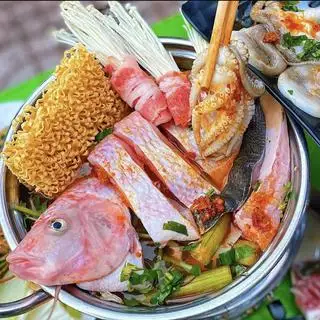 Lẩu Diêu Hồng - 4 Người - 289.000 ₫ tại Quán Lẩu 79 - Lạc Long Quân
