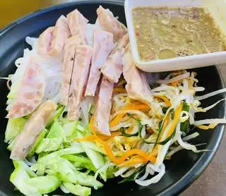 Bún Mắm Nêm Chả Da - 47.000 ₫ tại Món Ngon Xứ Huế - Hoàng Hoa Thám