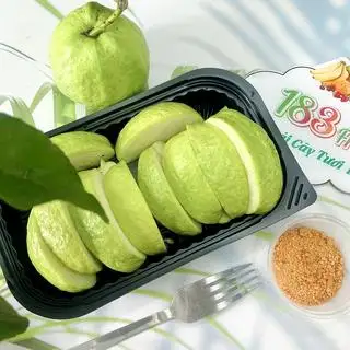 Ổi nữ hoàng cắt sẵn 400G  - 34.000 ₫ tại Trái Cây Tươi 183 - Trái Cây Cắt Sẵn - Tôn Thất Thuyết
