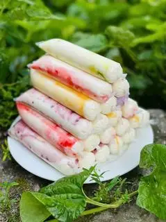 Hình ảnh 10 bịch sữa chua trái cây mix vị
