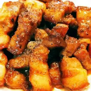 Thêm: Thịt kho tiêu (không cơm) - 36.000 ₫ tại Cơm Nhà Mẹ Nấu - Nguyễn Văn Thương