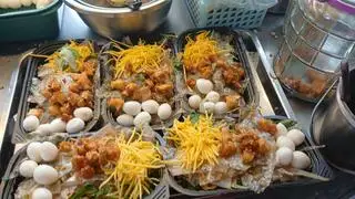 bánh trán mỡ hành tóp mỡ trứng cút - 38.000 ₫ tại Trà Sữa Cá Viên HM - Trần Xuân Soạn
