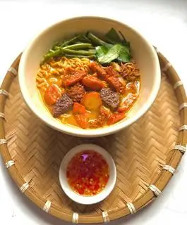 Hình ảnh Phá lấu mì gói