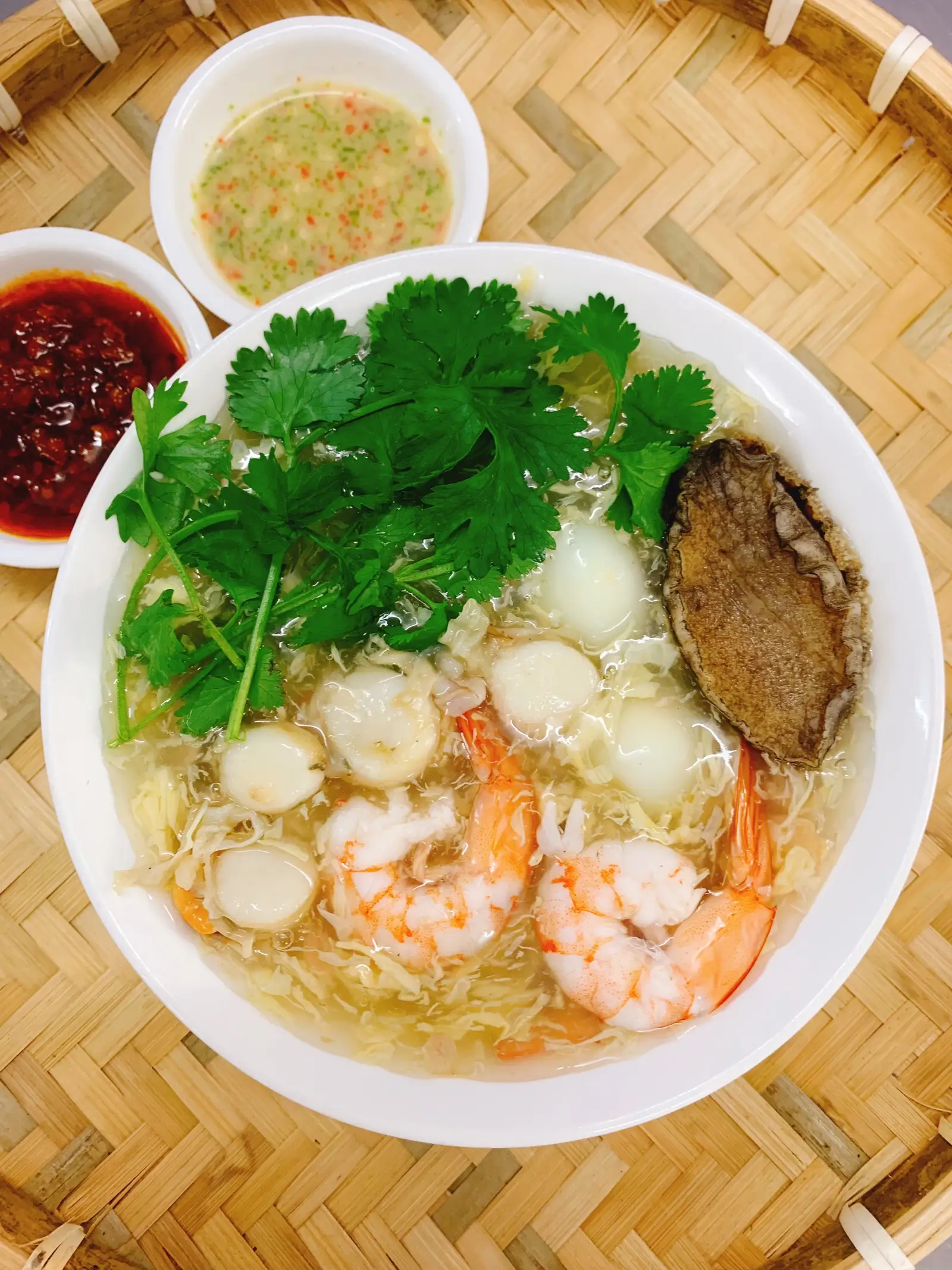 Hình ảnh Súp cua hải sản thập cẩm