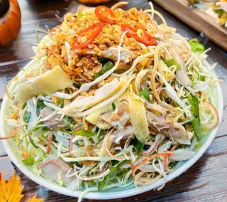 Gà trộn gỏi - 62.000 ₫ tại Gà Ta Vân Hương - Trần Phú