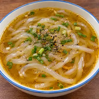 Hình ảnh bánh canh thêm ( có nước lèo đi kèm )