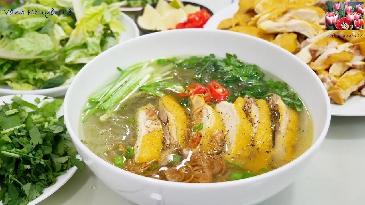 Miến Gà Xé - 70.000 ₫ tại Phở Gà Linh Trang Anh - Đường Số 79