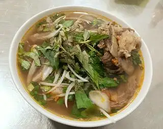 Bún bò đặc biệt  - 55.000 ₫ tại Phở Gia Khánh - Bò Kho & Bún Bò - Âu Dương Lân