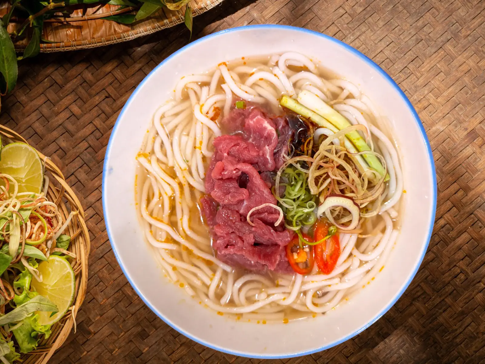 Hình ảnh Bún Bò Tái