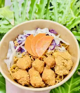 Hình ảnh Mì trộn gà viên