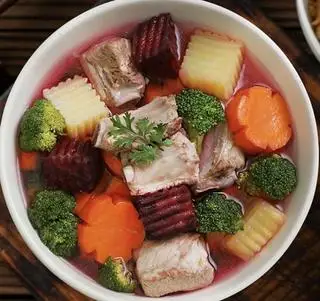 Hình ảnh Cơm canh sườn hầm củ quả