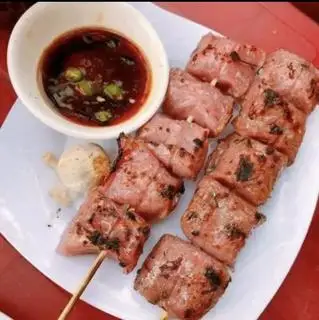 Nem chua nướng  - 8.000 ₫ tại Trịnh Hằng Store - Bánh Cuốn & Nem Nướng - Âu Cơ