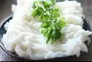 bánh cuốn thêm + bánh ướt thêm  - 30.000 ₫ tại Bánh Ướt - Bánh Cuốn Nóng & Há Cảo - Huỳnh Mẫn Đạt