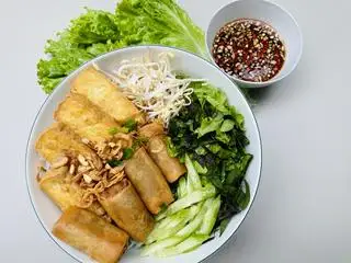 Bún nước tương đậu chả giò chay - 45.000 ₫ tại Phúc Bảo Foods Bún Nước Tương & Bún Mọc - Phú Thọ Hòa
