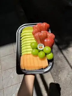 Hình ảnh Khay M(Xoài+Roi+Dưa Vàng+Nho)
