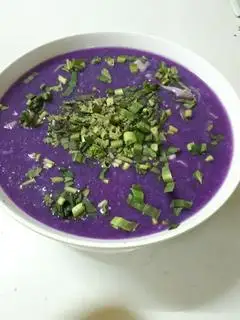 Canh khoai mỡ với nấm chạy ( Purper Yam Soup - 69.000 ₫ tại Quán Chay Ngọc Thọ - Phạm Ngũ Lão