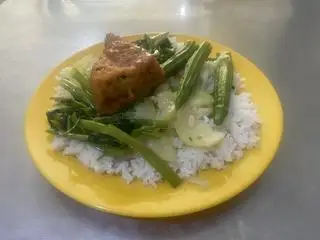 Hình ảnh Cơm đậu hủ sốt cà