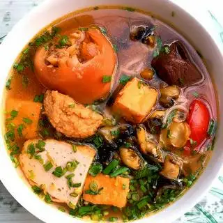 Canh bún đặc biệt - cua - chả - ốc - giò heo - 50.000 ₫ tại Quán 17 - Bún Riêu & Canh Bún Giò Heo Cua Ốc - Lê Lai