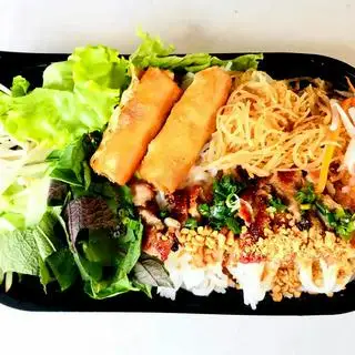 Bún thịt nướng thập cẩm - 45.000 ₫ tại Bún Thịt Nướng Cô Tư - Nguyễn Văn Nghi