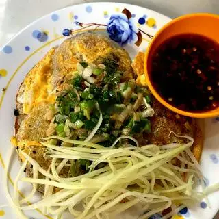 Hình ảnh Bánh môn chiên 2 trứng