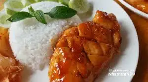 Cơm Ức Gà - 45.000 ₫ tại Cơm & Bánh Cuốn Hoàng Thơm - Nguyễn Gia Trí