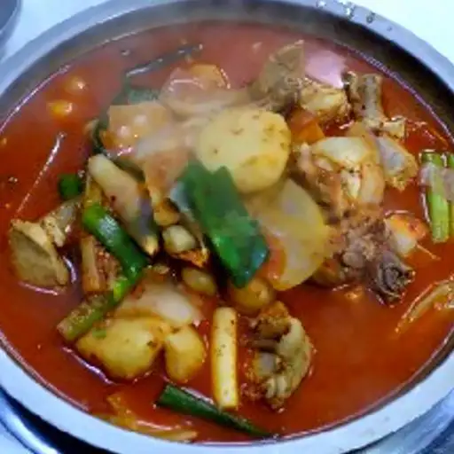 No.39 Súp lẩu gà cay - 600.000 ₫ tại Budae jjigae - Món ăn Hàn Quốc - Nguyễn Hữu Cảnh