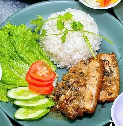 Cơm trắng + khâu nhục - 75.000 ₫ tại Tày Ký - Khâu Nhục Cơm Gà - Lãnh Binh Thăng