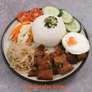 Hình ảnh Cơm tấm ba chỉ bì ốp la