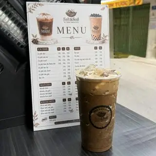 CÀ PHÊ SỮA ĐÁ - 23.000 ₫ tại SALT & SOIL Tea - Coffee - Cách Mạng Tháng 8